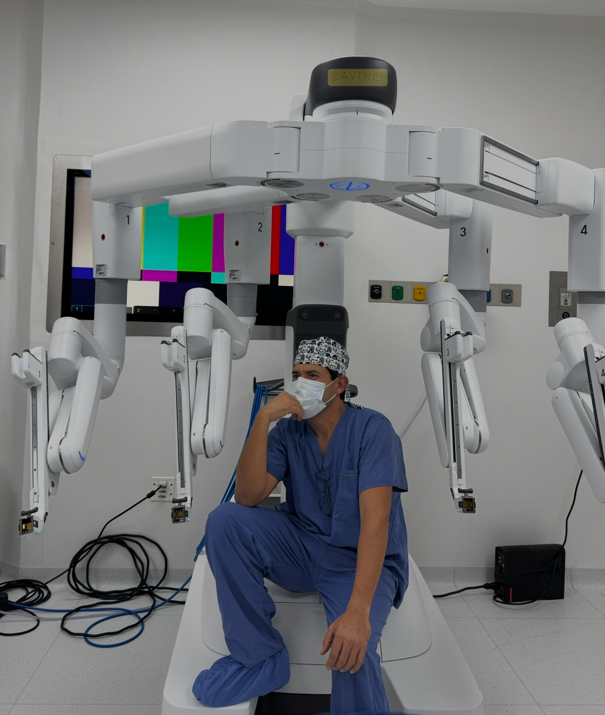 dr. benjamin gloria robot davinci