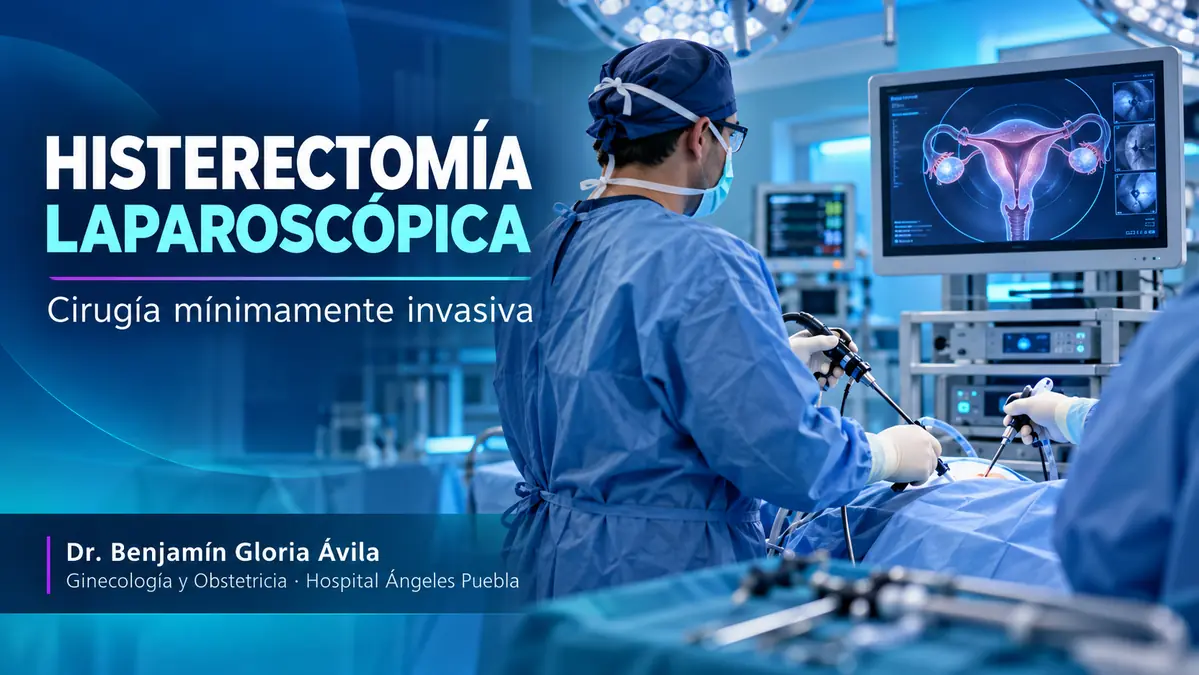 Histerectomía laparoscópica en Puebla: ventajas, recuperación y alternativas a la cirugía abierta Ilustración de un cirujano y equipo de laparoscopia para una histerectomía.
